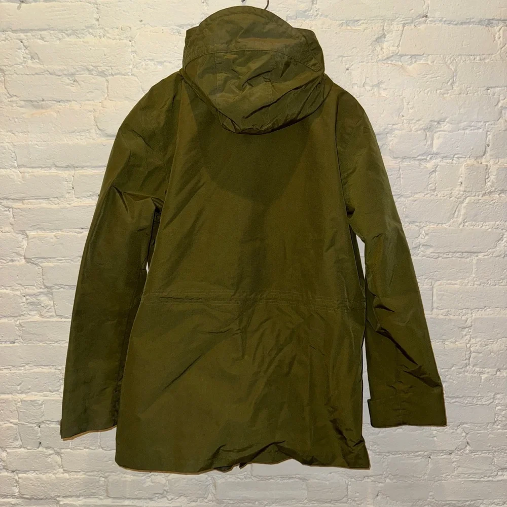 FRED PERRY | Green Parka Coat with Hood - Picture 6 of 9